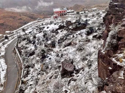 snow attracts people to koh e sulaiman snow attracts people to koh e sulaiman
