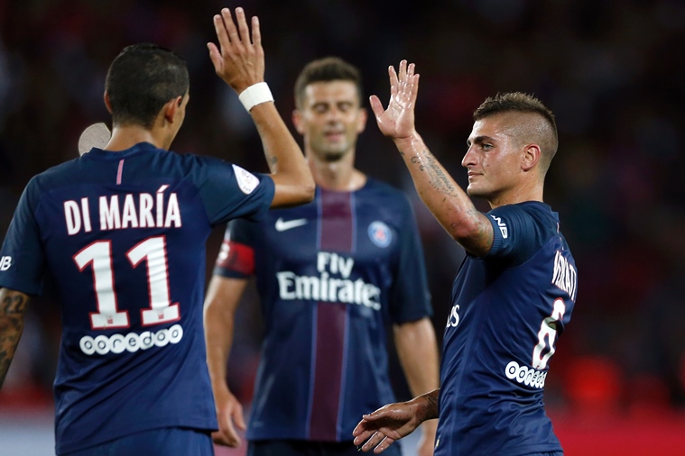 paris saint germain 039 s italian midfielder marco verratti r celebrates with his teammate argentinian midfielder angel di maria after scoring during the french ligue 1 football match between paris saint germain psg and metz on august 21 2016 at the parc des princes stadium in paris photo afp