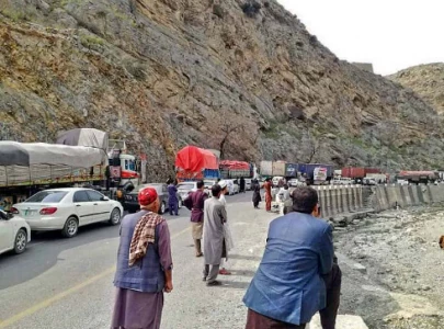 torkham crossing reopens after six days torkham crossing reopens after six days