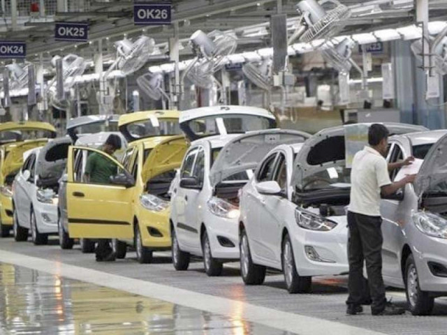 the auto industry suffered a massive setback in 2022 23 due to import restrictions skyrocketing inflation and other macroeconomic challenges photo file the auto industry suffered a massive setback in 2022 23 due to import restrictions skyrocketing inflation and other macroeconomic challenges photo file