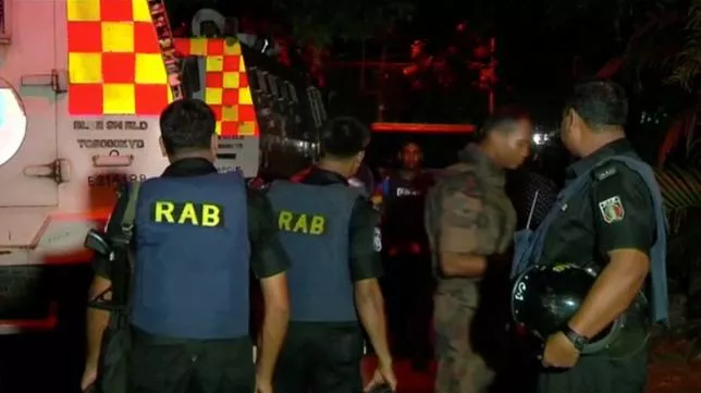 rapid action battalion arrested five members of jmb including one of the group 039 s leaders who used to study in canada photo reuters rapid action battalion arrested five members of jmb including one of the group 039 s leaders who used to study in canada photo reuters