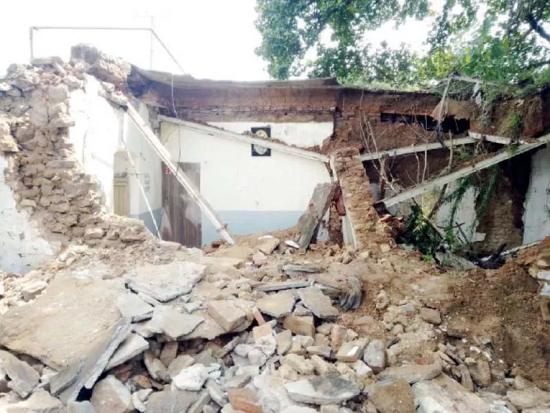railway workers decry poor state of residential quarters