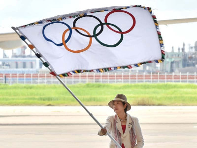 2020 games rio passes olympic flag to tokyo 2020 games rio passes olympic flag to tokyo