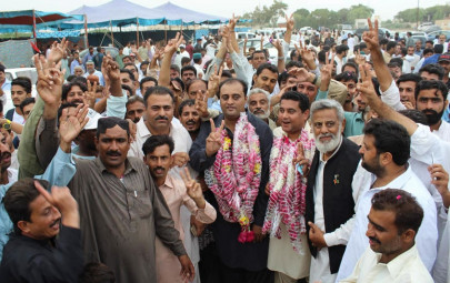 district council goes to ppp district council goes to ppp