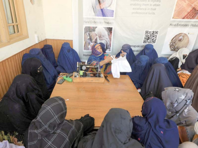 training helps women build businesses training helps women build businesses