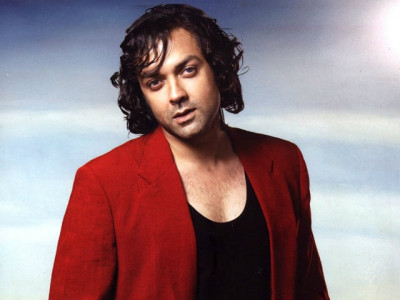 bobby deol s first dj gig was a complete disaster bobby deol s first dj gig was a complete disaster