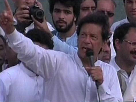 express news screen grab of pti chairman imran khan addressing a rally in chakdara swat on august 25 2016