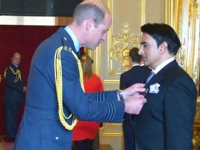 pakistani author dedicates royal honours to spirit of pakistan pakistani author dedicates royal honours to spirit of pakistan