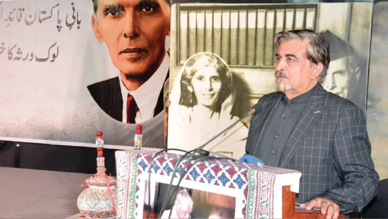 exhibit on quaid s photos books opens exhibit on quaid s photos books opens