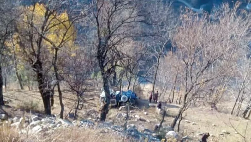 a jeep falls into a deep ravine following an accident in balakot photo express a jeep falls into a deep ravine following an accident in balakot photo express