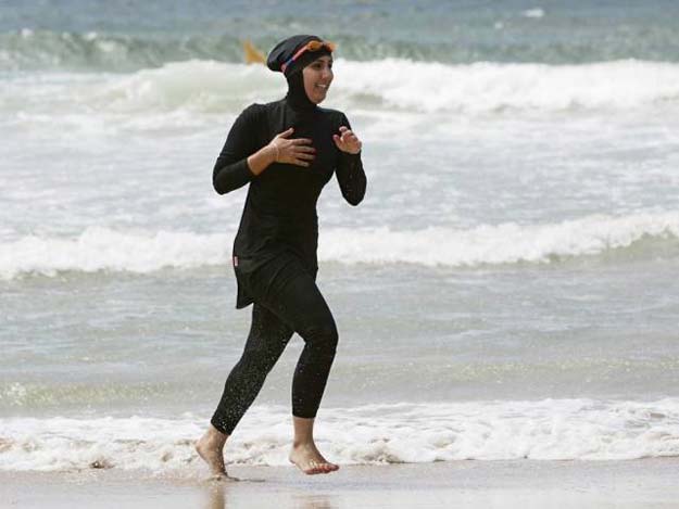 french court suspends burkini ban after challenge