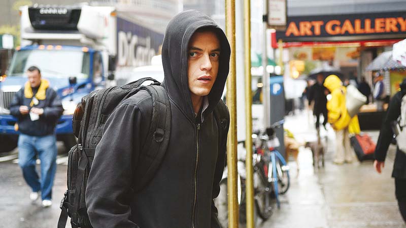 the irony mr robot actor is terrible with computers