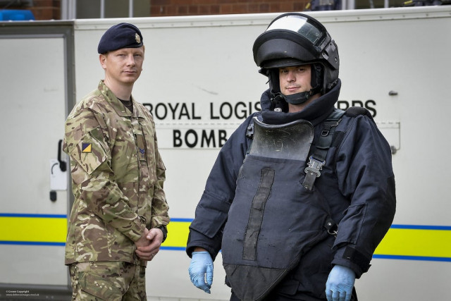 an army bomb disposal team had been called in as a precautionary measure photo twitter britisharmy an army bomb disposal team had been called in as a precautionary measure photo twitter britisharmy