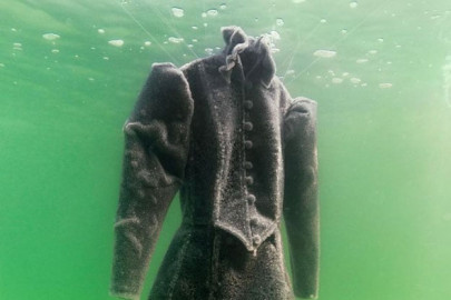 this is what happens when you leave a dress in the dead sea this is what happens when you leave a dress in the dead sea