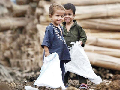 why pakistan lags far behind in achieving mdgs