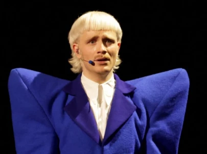 dutch singer joost klein disqualified from eurovision song contest