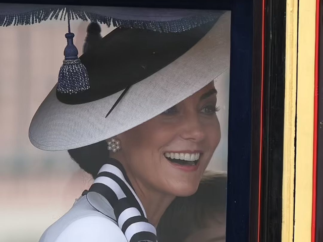 kate middleton returns to public life at trooping the colour amid cancer battle kate middleton returns to public life at trooping the colour amid cancer battle