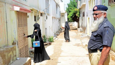 anti polio drive under way in sindh anti polio drive under way in sindh