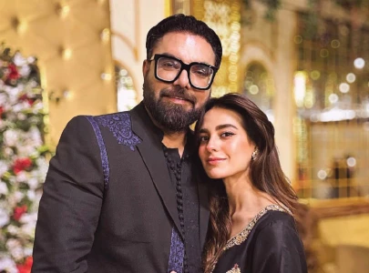 yasir hussain says public proposal to iqra aziz was staged yasir hussain says public proposal to iqra aziz was staged