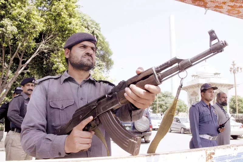 policemen stand guard in front of provincial assembly photo express policemen stand guard in front of provincial assembly photo express