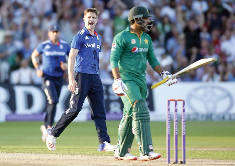 latif has asked for a revolution in the 50 overs format if pakistan are to avoid the humiliation of missing out on direct qualification for the 2019 world cup photo reuters