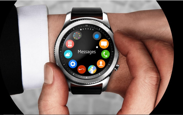 the new gear s3 frontier model has a rugged outdoor look while the gear s3 classic has a more refined appearance photo samsung the new gear s3 frontier model has a rugged outdoor look while the gear s3 classic has a more refined appearance photo samsung