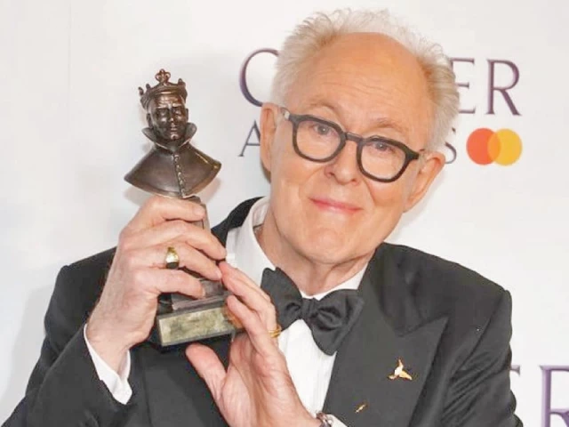 lithgow plays roald dahl in the musical photo file lithgow plays roald dahl in the musical photo file