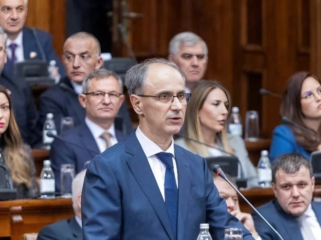serbia s prime minister designate djuro macut presents a plan for the new government to parliament members in belgrade serbia april 15 2025 photo reuters serbia s prime minister designate djuro macut presents a plan for the new government to parliament members in belgrade serbia april 15 2025 photo reuters