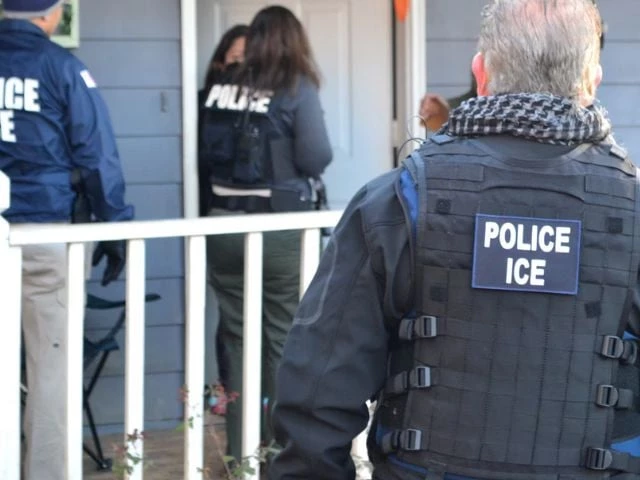 u s ice officers conduct a targeted enforcement operation in atlanta u s immigration and customs enforcement ice officers conduct a targeted enforcement operation in atlanta georgia u s on february 9 2017 courtesy bryan cox u s immigration and customs enforcement photo reuters u s ice officers conduct a targeted enforcement operation in atlanta u s immigration and customs enforcement ice officers conduct a targeted enforcement operation in atlanta georgia u s on february 9 2017 courtesy bryan cox u s immigration and customs enforcement photo reuters