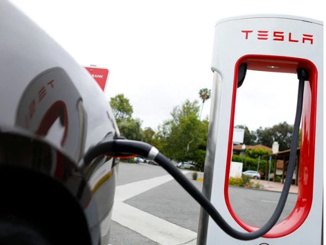 a tesla super charger is shown at one of the company s charging stations in san juan capistrano california u s may 30 2018 photo reuter a tesla super charger is shown at one of the company s charging stations in san juan capistrano california u s may 30 2018 photo reuter
