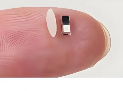 researchers develop wireless light activated pacemaker the size of a grain of rice researchers develop wireless light activated pacemaker the size of a grain of rice