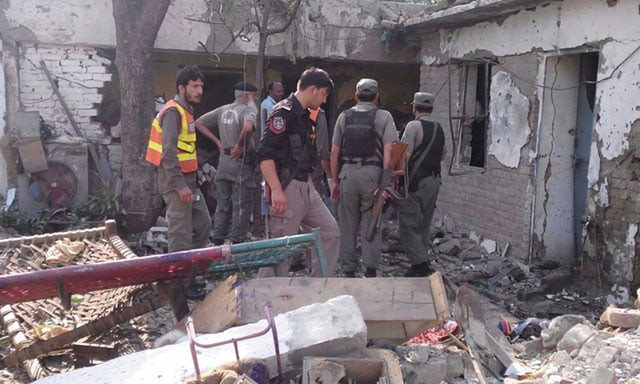 ttp faction jamaat ur ahrar claims bombings at district courts photo express ttp faction jamaat ur ahrar claims bombings at district courts photo express