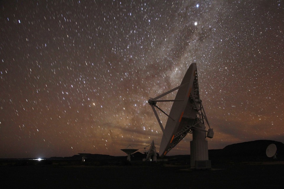 night falls over radio telescope dishes of the kat 7 array at the proposed south african site for the square kilometre array ska telescope near carnavon in the country 039 s remote northern cape province in this long exposure photo reuters