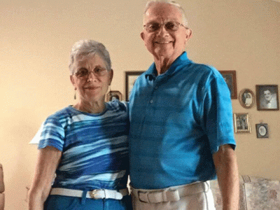 this elderly couple sporting matching outfits is the cutest thing you ll see today this elderly couple sporting matching outfits is the cutest thing you ll see today