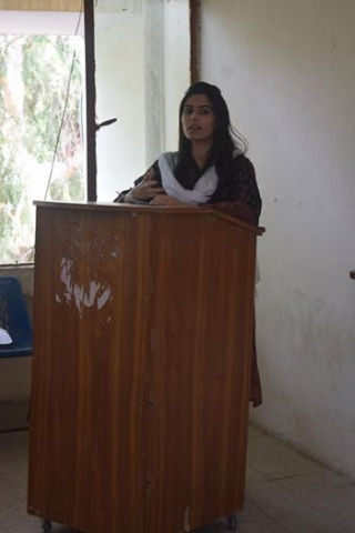 farieh a aziz speaks during the seminar held on friday photo nsf farieh a aziz speaks during the seminar held on friday photo nsf