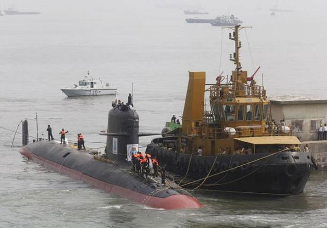 file photo of indian navy 039 s scorpene submarine ins kalvari being escorted by tugboats as it arrives at mazagon docks ltd a naval vessel ship building yard in mumbai india october 29 2015 photo reuters