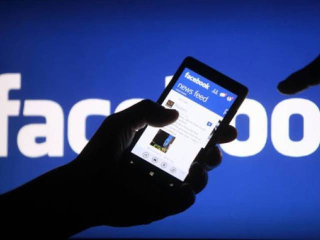 facebook tests new feature for newsfeed photo file facebook tests new feature for newsfeed photo file