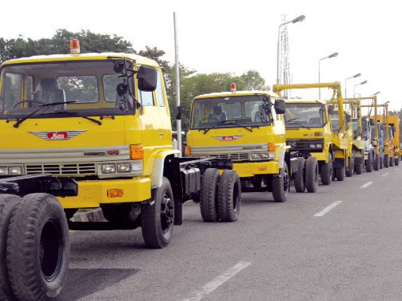 managing director solid waste management irfan qureshi said that with the induction of these state of the art vehicles the solid waste management of the city would improve photo inp