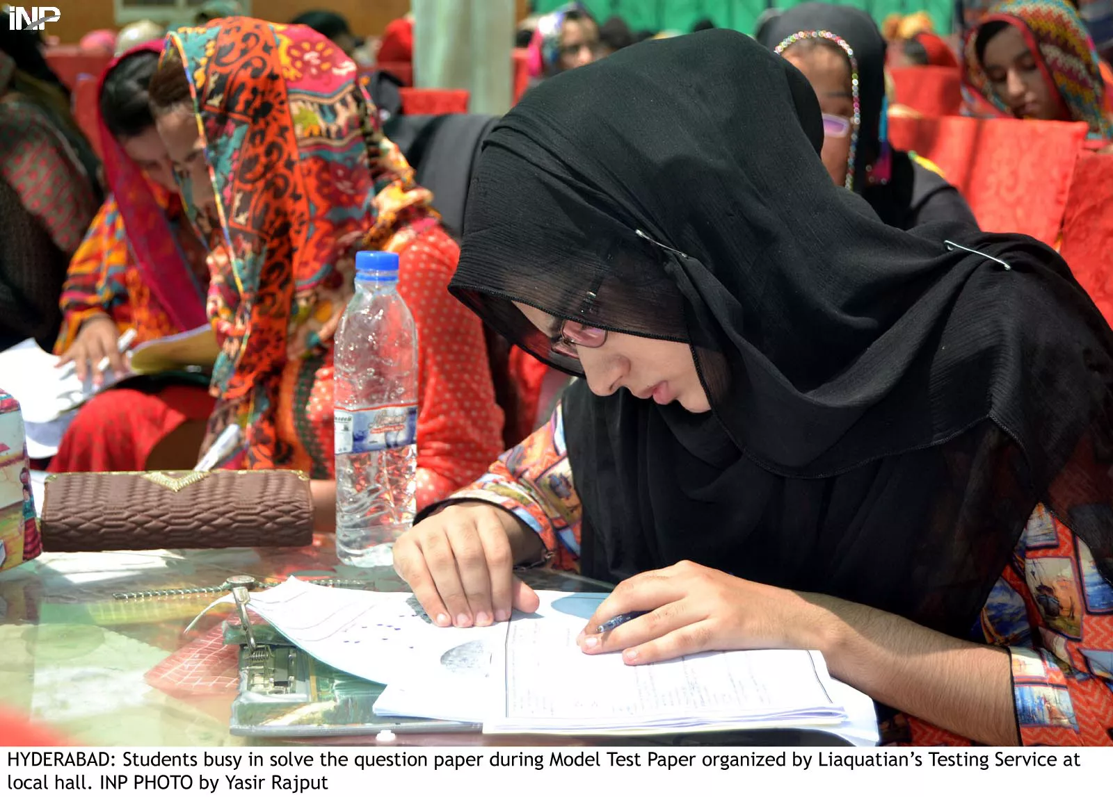 in commerce group kinza idrees of the islamabad model college of commerce f 10 3 clinched 1st position by securing 983 marks out of 1 500 photo inp in commerce group kinza idrees of the islamabad model college of commerce f 10 3 clinched 1st position by securing 983 marks out of 1 500 photo inp