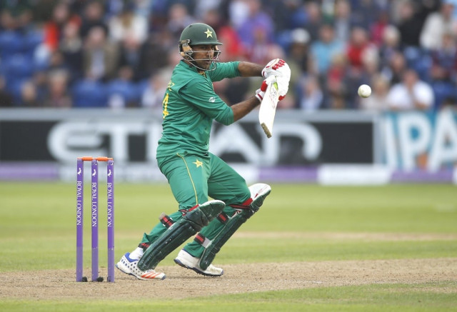 sarfraz ahmed scored a knock of 90 runs to help pakistan to a four wicket win over england photo reuters