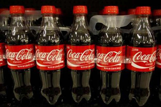 coca cola has announced it returned an estimated 191 9 billion liters of water to nature and communities in 2015 photo reuters coca cola has announced it returned an estimated 191 9 billion liters of water to nature and communities in 2015 photo reuters