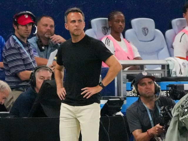 sporting kansas city interim head coach kerry zavagnin watches play against the colorado rapids during the first half of the game at children s mercy park photo reuters