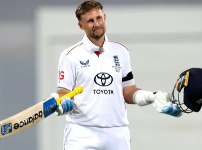root s elusive ton guides england to 325 9 against australia root s elusive ton guides england to 325 9 against australia