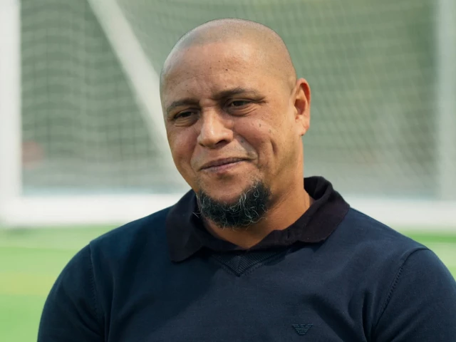 Brazil legend Roberto Carlos undergoes emergency heart surgery