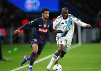 paris st germain s warren zaire emery in action with paris fc s jonathan ikone photo reuters