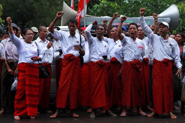 protesters shout slogans during a rally against former un chief kofi annan in sittwe myanmar september 6 2016 photo reuters protesters shout slogans during a rally against former un chief kofi annan in sittwe myanmar september 6 2016 photo reuters
