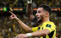 aouar leads al ittihad into acl knockout