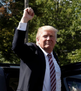 trump pushes just ahead of clinton in new poll