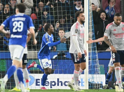 strasbourg snap lyon winning run strasbourg snap lyon winning run