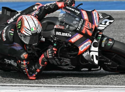 bezzecchi beats marquez in practice